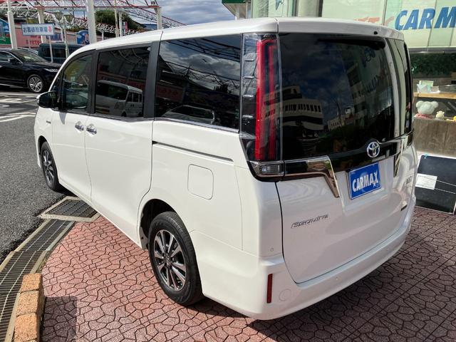 エスクァイア ハイブリッドＧｉプレミアムパッケジブラックテーラード　フリップダウンモニター　ナビ　ＴＶ　バックカメラ　純正ドラレコ　クリアランスソナー　クルコン　レーンアシスト　衝突被害軽減　両側電動スライドドア　オートマチックハイビーム　ＬＥＤ　ハーフレザーシート（20枚目）