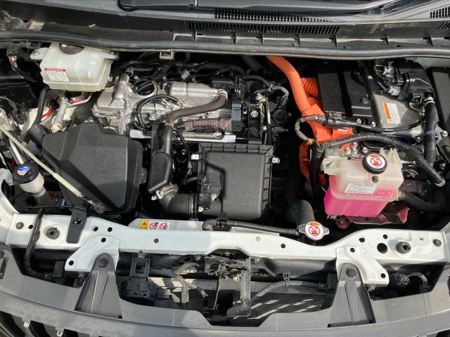 エスクァイア ハイブリッドＧｉプレミアムパッケジブラックテーラード　フリップダウンモニター　ナビ　ＴＶ　バックカメラ　純正ドラレコ　クリアランスソナー　クルコン　レーンアシスト　衝突被害軽減　両側電動スライドドア　オートマチックハイビーム　ＬＥＤ　ハーフレザーシート（23枚目）