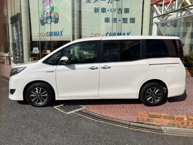 エスクァイア ハイブリッドＧｉプレミアムパッケジブラックテーラード　フリップダウンモニター　ナビ　ＴＶ　バックカメラ　純正ドラレコ　クリアランスソナー　クルコン　レーンアシスト　衝突被害軽減　両側電動スライドドア　オートマチックハイビーム　ＬＥＤ　ハーフレザーシート（25枚目）