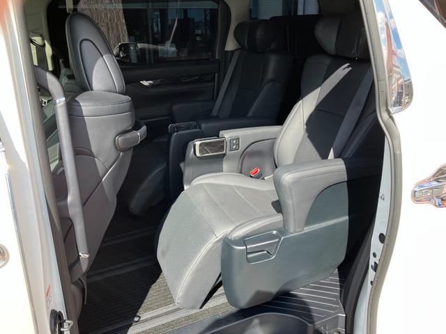 アルファード ２．５Ｓ　Ｃパッケージ　モデリスタエアロ　ツインサンルーフ　ナビ　ＴＶ　ＤＶＤ　フリップダウンモニタ　バックカメラ　クリアランスソナー　レーダークルコン　レーンアシスト　衝突被害軽減　モデリスタ２０インチアルミ　スペアタイヤ（41枚目）