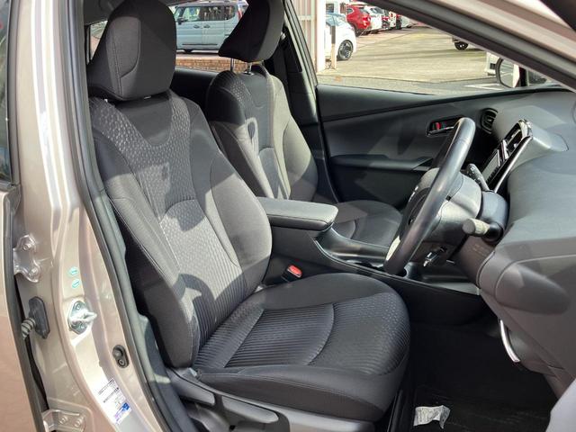 プリウス Sセーフティプラス 純正ナビ TV バックカメラ パークアシスト ヘッドアップディスプレイ 衝突被害軽減 スマートキー レーダークルコン ETC クリアランスソナー レーンアシスト オートマチックハイビーム 純正ドラレコ(25枚目)