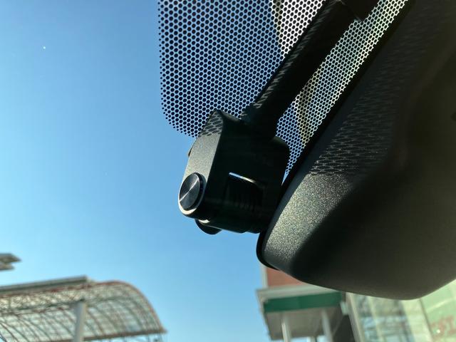 シエンタ ハイブリッドZ ナビ TV ドラレコ型デジタルインナーミラー パノラミックビューモニター パークアシスト クリアランスソナー レーダークルコン レーンアシスト 衝突軽減 ETC ステアリングヒーター シートヒーター(14枚目)