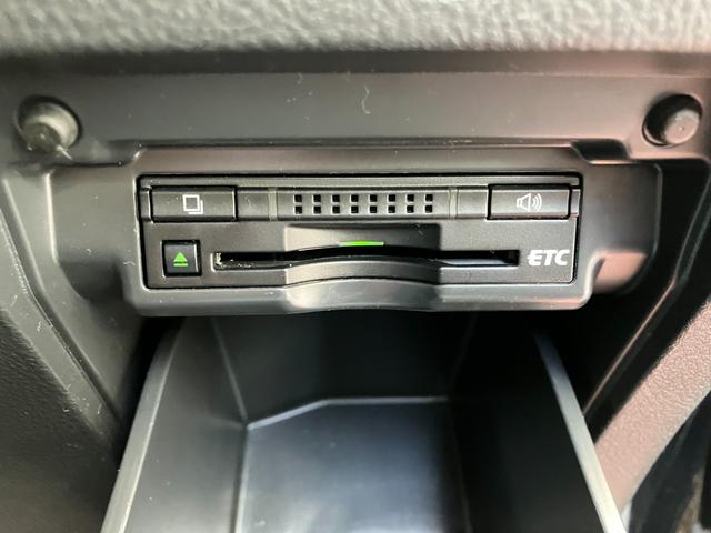 ヴェルファイアハイブリッド ZR 4WD モデリスタエアロ 純正ナビ TV バックカメラ フリップダウンモニター ETC 電動リアゲート スマートキ クルコン クリアランスソナー HID メモリーパワーシート オットマン 100V電源(13枚目)