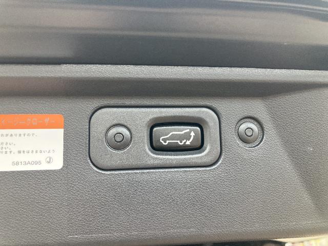 デリカD:5 アーバンギア G パワーパッケージ 4WD フリップダウンモニター ナビ TV 全周囲カメラ 電動リアゲート ETC レーダークルーズコントロール レーンアシスト 衝突被害軽減 両側電動スライドドア LED スマートキー AC100V(27枚目)