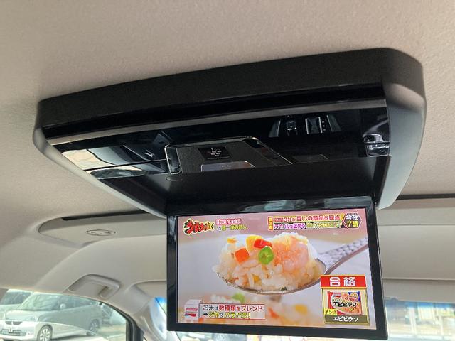 デリカD:5 アーバンギア G パワーパッケージ 4WD フリップダウンモニター ナビ TV 全周囲カメラ 電動リアゲート ETC レーダークルーズコントロール レーンアシスト 衝突被害軽減 両側電動スライドドア LED スマートキー AC100V(28枚目)