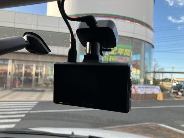 スイフトスポーツ ベースグレード ナビ 前後ドライブレコーダー スマートキー ETC クルーズコントロール ステアリングリモコン アルミホイール オートライト 電動格納ミラー 盗難防止システム 衝突安全ボディ フォグランプ(9枚目)