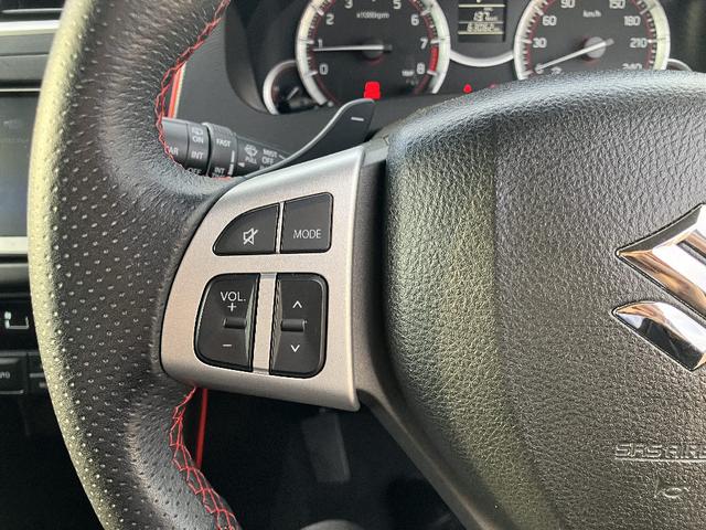 スイフトスポーツ ベースグレード ナビ 前後ドライブレコーダー スマートキー ETC クルーズコントロール ステアリングリモコン アルミホイール オートライト 電動格納ミラー 盗難防止システム 衝突安全ボディ フォグランプ(12枚目)