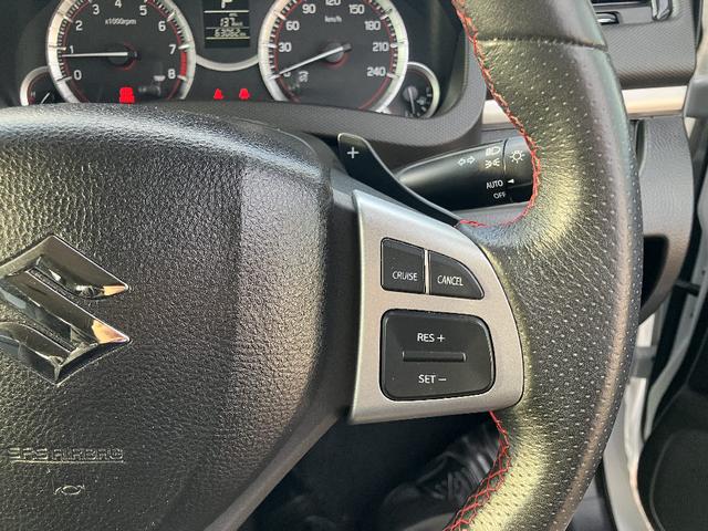 スイフトスポーツ ベースグレード ナビ 前後ドライブレコーダー スマートキー ETC クルーズコントロール ステアリングリモコン アルミホイール オートライト 電動格納ミラー 盗難防止システム 衝突安全ボディ フォグランプ(13枚目)