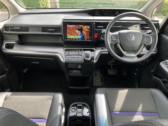 ステップワゴンスパーダ スパーダハイブリッドG・EXホンダセンシングブラスタ ナビ装着用スペシャルパッケージ マルチビューカメラシステム ナビ TV フリップダウンモニター ETC パークアシスト スマートキー レーダークルコン レーンアシスト 衝突軽減 純正ドラレコ LED(5枚目)