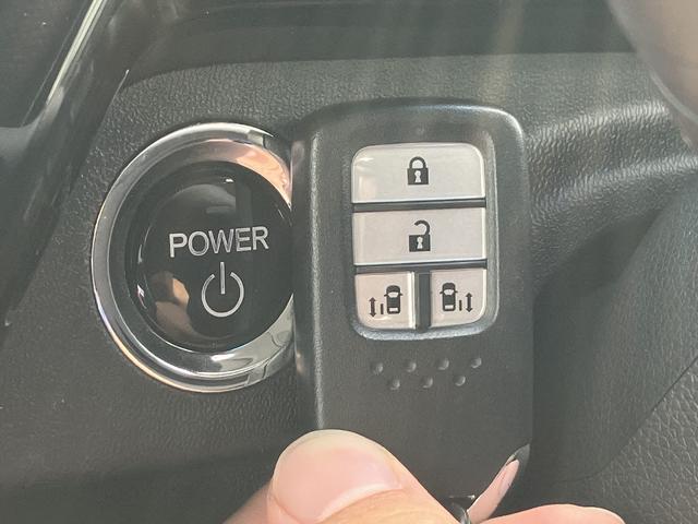 ステップワゴンスパーダ スパーダハイブリッドG・EXホンダセンシングブラスタ ナビ装着用スペシャルパッケージ マルチビューカメラシステム ナビ TV フリップダウンモニター ETC パークアシスト スマートキー レーダークルコン レーンアシスト 衝突軽減 純正ドラレコ LED(13枚目)