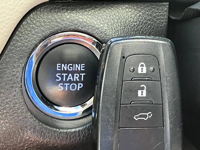 ＲＡＶ４ アドベンチャー　４ＷＤ　後席ツインモニター　ＪＡＯＳバンパー・アルミホイール　純正ナビ　ＴＶ　バックカメラ　レーダークルコン　クリアランスソナー　レーンアシスト　衝突被害軽減　オートマチックハイビーム　電動リアゲート（11枚目）