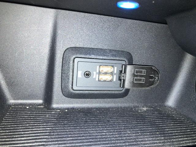 ハリアー Ｇ　ナビ　ＴＶ　バックカメラ　トヨタセーフティセンス　デジタルインナーミラー　スマートキ　レーダークルコン　クリアランスソナー　レーンアシスト　衝突軽減　ＬＥＤ　電動リアゲート　ＢＳＭ　ハーフレザーシート（14枚目）