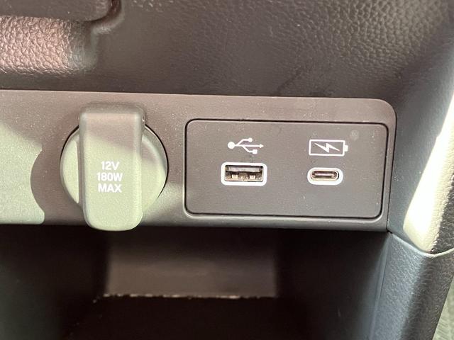 ステップワゴン ｅ：ＨＥＶスパーダ　フリップダウンモニター　マルチビューカメラ　純正ナビ　ＴＶ　スマートキー　ドラレコ　電動リアゲート　レーダークルコン　ＥＴＣ　クリアランスソナー　レーンアシスト　衝突被害軽減　ＬＥＤ　シートヒーター（29枚目）