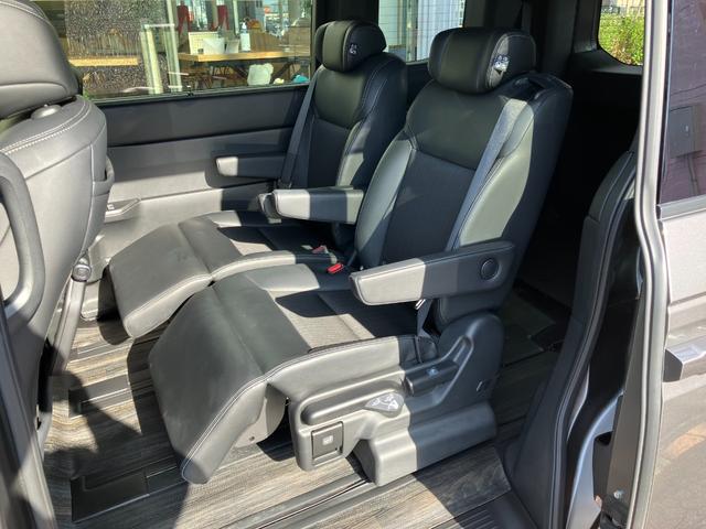 ステップワゴン ｅ：ＨＥＶスパーダ　フリップダウンモニター　マルチビューカメラ　純正ナビ　ＴＶ　スマートキー　ドラレコ　電動リアゲート　レーダークルコン　ＥＴＣ　クリアランスソナー　レーンアシスト　衝突被害軽減　ＬＥＤ　シートヒーター（37枚目）