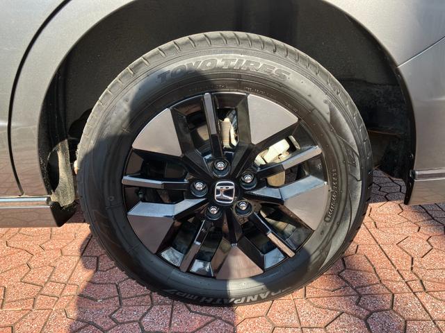 ステップワゴン ｅ：ＨＥＶスパーダ　フリップダウンモニター　マルチビューカメラ　純正ナビ　ＴＶ　スマートキー　ドラレコ　電動リアゲート　レーダークルコン　ＥＴＣ　クリアランスソナー　レーンアシスト　衝突被害軽減　ＬＥＤ　シートヒーター（42枚目）