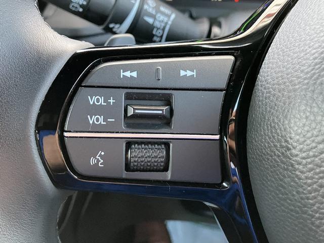 ステップワゴン e:HEVスパーダ マルチビューカメラ フリップダウンモニター 純正ナビ TV スマートキー BSM ETC レーダークルコン クリアランスソナー レーンアシスト 衝突被害軽減 LED 電動リアゲート 前席シートヒーター(13枚目)