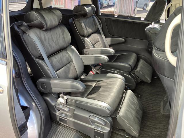 オデッセイハイブリッド ハイブリッドアブソルート・ホンダセンシング　マルチビューカメラシステム　大型アームレスト　フリップダウンモニター　純正ナビ　ＴＶ　センターコンソールボックス　前後ドラレコ　クリアランスソナ　レーダークルコン　パークアシスト　衝突被害軽減　ＥＴＣ（34枚目）