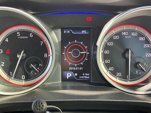 スイフト ハイブリッドＲＳ　全方位モニター用カメラパッケージ装着車　純正８インチナビ　ＴＶ　スマートキー　純正前後ドラレコ　レーダークルコン　ＥＴＣ　クリアランスソナー　レーンアシスト　衝突被害軽減　ＬＥＤ　スマートキー　フォグ（8枚目）