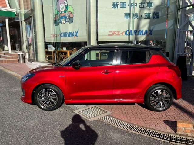 スイフト ハイブリッドＲＳ　全方位モニター用カメラパッケージ装着車　純正８インチナビ　ＴＶ　スマートキー　純正前後ドラレコ　レーダークルコン　ＥＴＣ　クリアランスソナー　レーンアシスト　衝突被害軽減　ＬＥＤ　スマートキー　フォグ（24枚目）