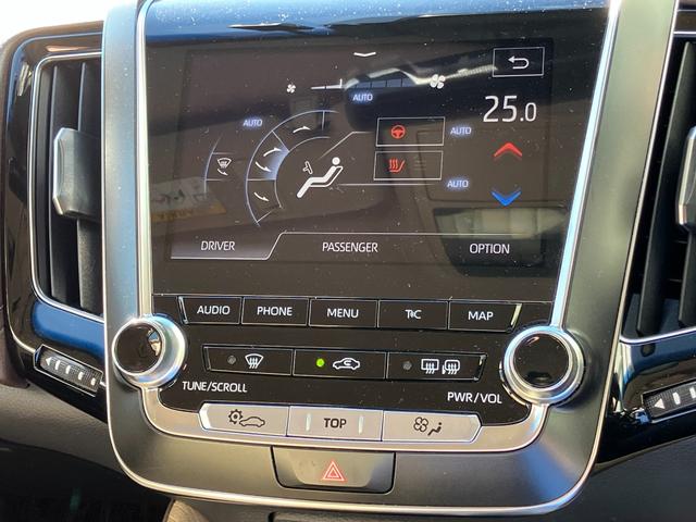 クラウンハイブリッド Ｓ　Ｃパッケージ　パノラミックビューモニター　純正ナビ　ＴＶ　スマートキー　ドラレコ　ＥＴＣ　レーダークルコン　衝突被害軽減　クリアランスソナー　レーンアシスト　ＬＥＤ　シートヒータ　ステアリングヒーター　１００Ｖ電源（13枚目）