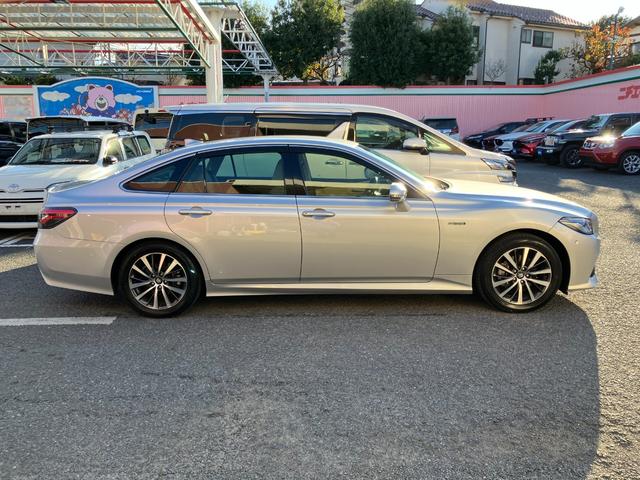 クラウンハイブリッド Ｓ　Ｃパッケージ　パノラミックビューモニター　純正ナビ　ＴＶ　スマートキー　ドラレコ　ＥＴＣ　レーダークルコン　衝突被害軽減　クリアランスソナー　レーンアシスト　ＬＥＤ　シートヒータ　ステアリングヒーター　１００Ｖ電源（21枚目）