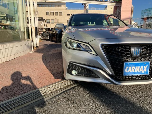 クラウンハイブリッド Ｓ　Ｃパッケージ　パノラミックビューモニター　純正ナビ　ＴＶ　スマートキー　ドラレコ　ＥＴＣ　レーダークルコン　衝突被害軽減　クリアランスソナー　レーンアシスト　ＬＥＤ　シートヒータ　ステアリングヒーター　１００Ｖ電源（26枚目）