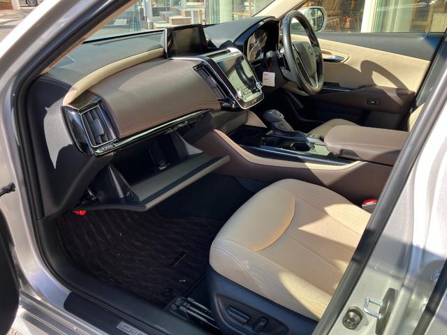 クラウンハイブリッド Ｓ　Ｃパッケージ　パノラミックビューモニター　純正ナビ　ＴＶ　スマートキー　ドラレコ　ＥＴＣ　レーダークルコン　衝突被害軽減　クリアランスソナー　レーンアシスト　ＬＥＤ　シートヒータ　ステアリングヒーター　１００Ｖ電源（33枚目）