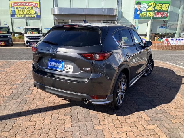 ＣＸ－５ ＸＤ　エクスクルーシブモード　ＢＯＳＥスピーカー　３６０°ビューモニター　ナビ　ＴＶ　スマートキー　ＥＴＣ　レーダークルコン　クリアランスソナー　レーンアシスト　パワーシート　衝突被害軽減　ＬＥＤ　電動リアゲート　１９インチアルミ（19枚目）