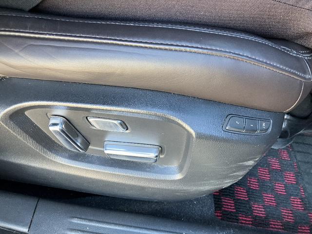 ＣＸ－５ ＸＤ　エクスクルーシブモード　ＢＯＳＥスピーカー　３６０°ビューモニター　ナビ　ＴＶ　スマートキー　ＥＴＣ　レーダークルコン　クリアランスソナー　レーンアシスト　パワーシート　衝突被害軽減　ＬＥＤ　電動リアゲート　１９インチアルミ（29枚目）