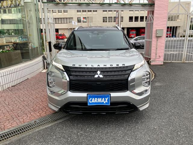 アウトランダーＰＨＥＶ ブラックエディション　４ＷＤ　ルーフレール　マイパイロット　マルチアラウンドモニター　純正ナビ　ＴＶ　スマートキー　ドラレコ　衝突被害軽減　クリアランスソナー　レーンアシスト　パワーシート　ＬＥＤ　パワーバックドア　ＨＵＤ（19枚目）