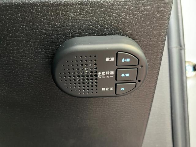 アウトランダーＰＨＥＶ ブラックエディション　４ＷＤ　ルーフレール　マイパイロット　マルチアラウンドモニター　純正ナビ　ＴＶ　スマートキー　ドラレコ　衝突被害軽減　クリアランスソナー　レーンアシスト　パワーシート　ＬＥＤ　パワーバックドア　ＨＵＤ（33枚目）