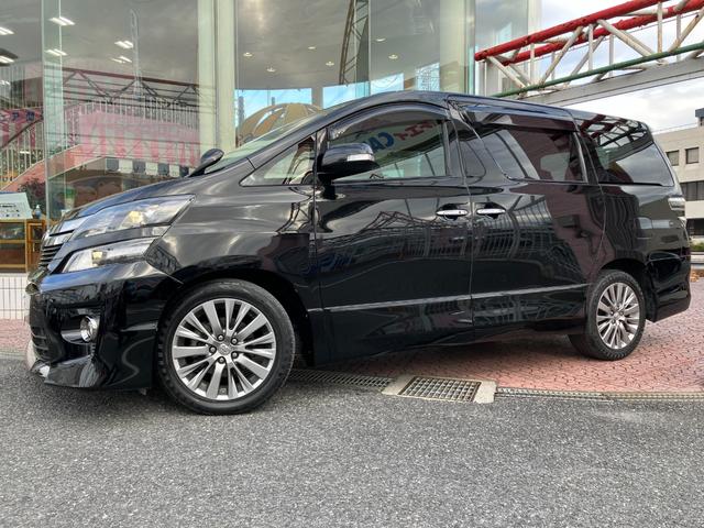 ヴェルファイア ２．４Ｚ　ゴールデンアイズＩＩ　フリップダウンモニター　純正ナビ　ＴＶ　バックカメラ　スマートキー　ＥＴＣ　クルコン　クリアランスソナー　ステリモ　ＨＩＤ　電動リアゲート　オットマン　ドラレコ　ハーフレザーシート　ＡＣ１００Ｖ電源（24枚目）