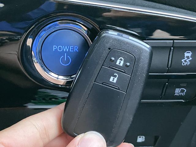 プリウス Sツーリングセレクション ナビ TV スマートキー 前席シートヒーター ETC レーダークルコン クリアランスソナー レーンアシスト 衝突被害軽減 オートマチックハイビーム 17インチアルミホイール LED フォグ ステリモ(12枚目)