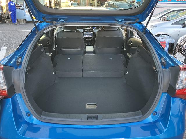 プリウス Sツーリングセレクション ナビ TV スマートキー 前席シートヒーター ETC レーダークルコン クリアランスソナー レーンアシスト 衝突被害軽減 オートマチックハイビーム 17インチアルミホイール LED フォグ ステリモ(20枚目)