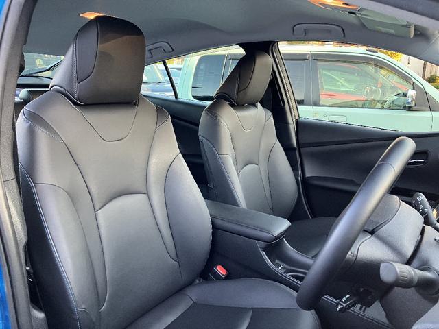 プリウス Sツーリングセレクション ナビ TV スマートキー 前席シートヒーター ETC レーダークルコン クリアランスソナー レーンアシスト 衝突被害軽減 オートマチックハイビーム 17インチアルミホイール LED フォグ ステリモ(31枚目)