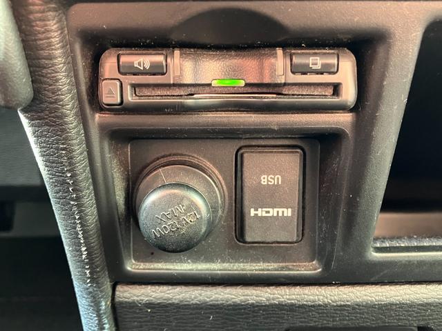 デリカＤ：５ ジャスパー　４ＷＤ　アラウンドビューモニター　フリップダウンモニター　マッドフラップ　ナビ　ＴＶ　ＥＴＣ　クルコン　レーンアシスト　衝突被害軽減　ＬＥＤ　サイドステップ　前後ドラレコ　ハーフレザーシート　ステリモ（10枚目）