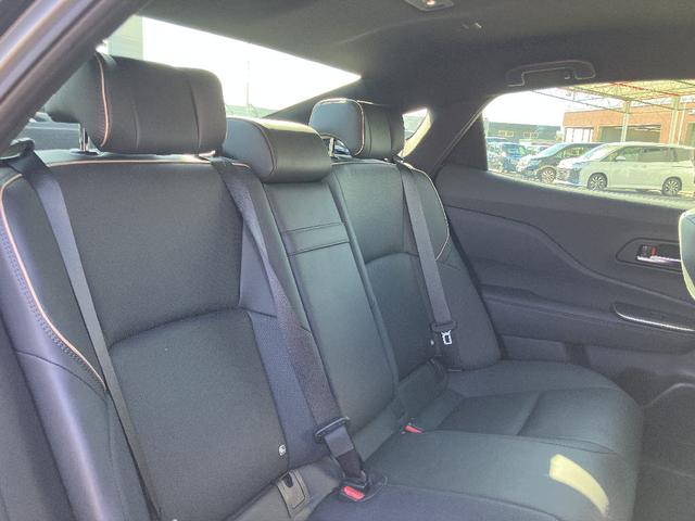 クラウンクロスオーバー Gアドバンスド・レザーパッケージ 4WD モデリスタエアロ パノラミックビューモニター ナビ TV 4眼LEDヘッドライト スマートキ 衝突被害軽減 クリアランスソナー レーダークルコン レーンアシスト ETC シートクーラー HUD(18枚目)