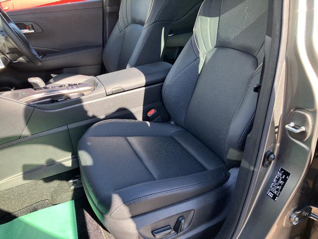 クラウンクロスオーバー Gアドバンスド・レザーパッケージ 4WD モデリスタエアロ パノラミックビューモニター ナビ TV 4眼LEDヘッドライト スマートキ 衝突被害軽減 クリアランスソナー レーダークルコン レーンアシスト ETC シートクーラー HUD(19枚目)