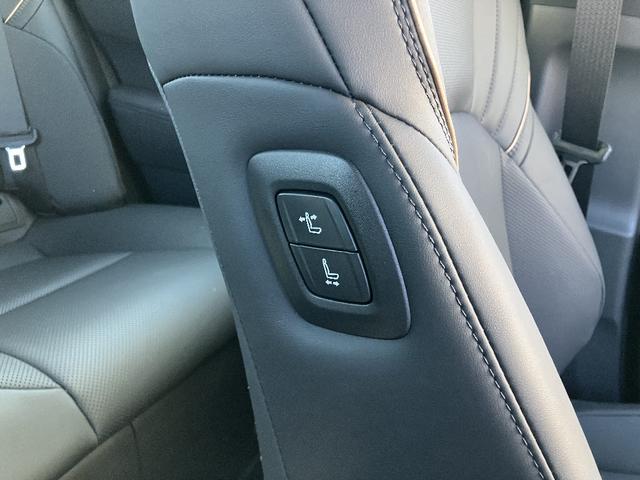 クラウンクロスオーバー Gアドバンスド・レザーパッケージ 4WD モデリスタエアロ パノラミックビューモニター ナビ TV 4眼LEDヘッドライト スマートキ 衝突被害軽減 クリアランスソナー レーダークルコン レーンアシスト ETC シートクーラー HUD(24枚目)