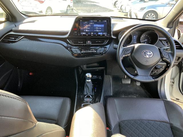 Ｃ－ＨＲ Ｇ　モデリスタエアロ　ブーストインパルススタイル　純正９インチナビ　ＴＶ　バックカメラ　純正ドラレコ　ＥＴＣ　クリアランスソナー　レーダークルコン　レーンアシスト　衝突軽減　ＬＥＤ　ＢＳＭ　シートヒーター（5枚目）