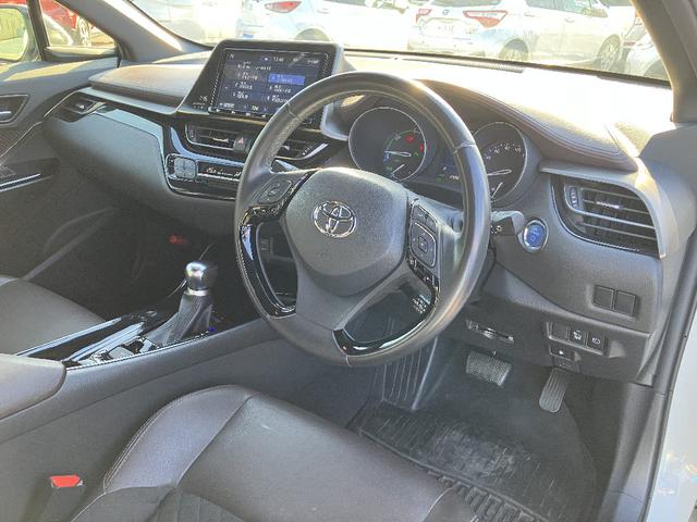 Ｃ－ＨＲ Ｇ　モデリスタエアロ　ブーストインパルススタイル　純正９インチナビ　ＴＶ　バックカメラ　純正ドラレコ　ＥＴＣ　クリアランスソナー　レーダークルコン　レーンアシスト　衝突軽減　ＬＥＤ　ＢＳＭ　シートヒーター（30枚目）