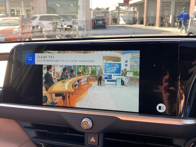 クラウンスポーツ Ｚ　モデリスタエアロ　パノラマルーフ　ナビ　ＴＶ　パノラミックビューモニター　スマートキ　パワーバックドア　レーダークルコン　レーンアシスト　クリアランスソナー　衝突軽減　ベンチレーション　ブラウンシート（9枚目）