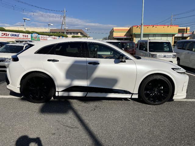 クラウンスポーツ Ｚ　モデリスタエアロ　パノラマルーフ　ナビ　ＴＶ　パノラミックビューモニター　スマートキ　パワーバックドア　レーダークルコン　レーンアシスト　クリアランスソナー　衝突軽減　ベンチレーション　ブラウンシート（26枚目）