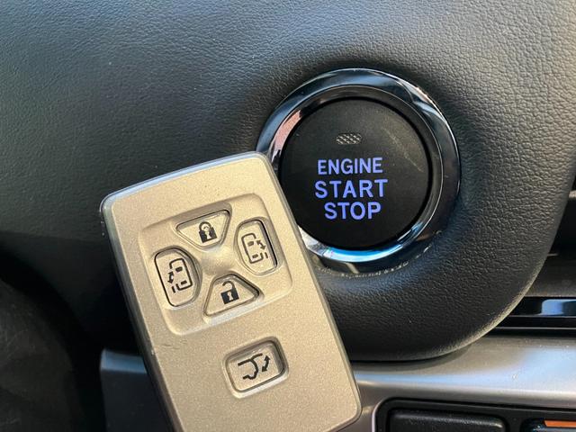 エスティマ アエラス　プレミアム　ツインサンルーフ　フリップダウンモニター　ナビ　ＴＶ　バックカメラ　スマートキ　ＥＴＣ　クルコン　クリアランスソナー　レーンアシスト　衝突軽減　両側電動スライドドア　オートマチックハイビーム　ドラレコ（13枚目）