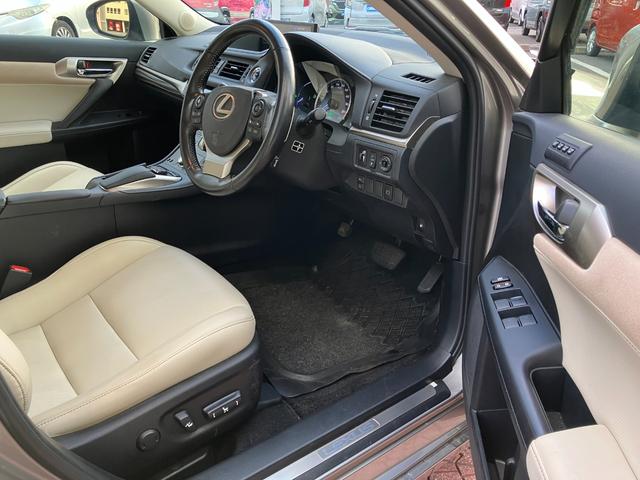 CT CT200h バージョンC Ltexシート ナビ TV バックカメラ スマートキ シートヒーター ETC レーダークルコン クリアランスソナー レーンアシスト 衝突被害軽減 オートマチックハイビーム LED メモリーパワーシート(27枚目)