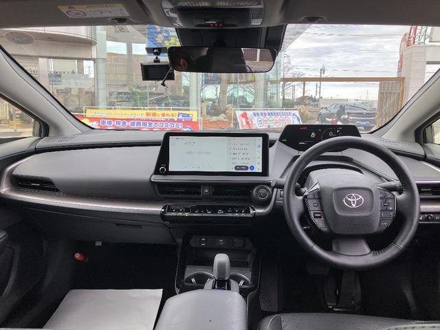 プリウス Z 12.3インチディスプレイオーディオプラス トヨタチームメイト パノラミックビューモニター ナビ TV アドバンストパーク レーダークルコン クリアランスソナー レーンアシスト 衝突被害軽減 ドラレコ(5枚目)