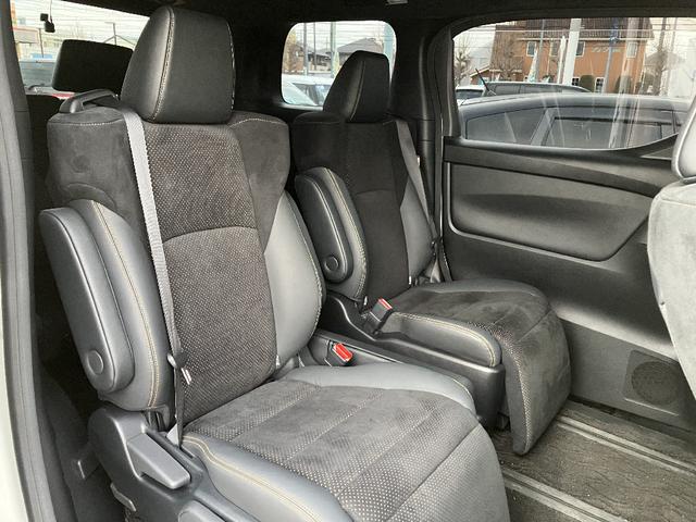 アルファードハイブリッド Ｓ　タイプゴールド　４ＷＤ　モデリスタエアロ　ツインサンルーフ　フリップダウンモニター　ナビ　ＴＶ　バックカメラ　スマートキー　衝突被害軽減　レーダークルコン　クリアランスソナー　レーンアシスト　ＬＥＤ　パワーバックドア（28枚目）