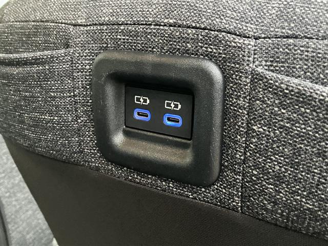 シエンタ ハイブリッドＺ　７人乗りフリップダウンモニター　パノラミックビューモニター　パークアシスト　ナビ　ＴＶ　ＥＴＣ２．０　スマートキー　レーダークルコン　衝突軽減ブレーキ　クリアランスソナー　レーンアシスト　ＬＥＤライト（31枚目）