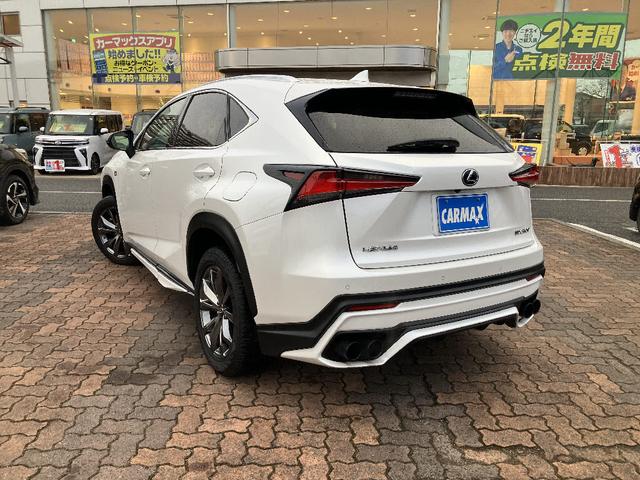 ＮＸ ＮＸ３００　Ｆスポーツ　４ＷＤ　サンルーフ　ＴＲＤマフラー　パノラミックビューモニター　純正ナビ　ＴＶ　スマートキー　レーダークルコン　レーンアシスト　衝突被害軽減　オートマチックハイビーム　ＬＥＤ　パワーバックドア　ＥＴＣ（20枚目）