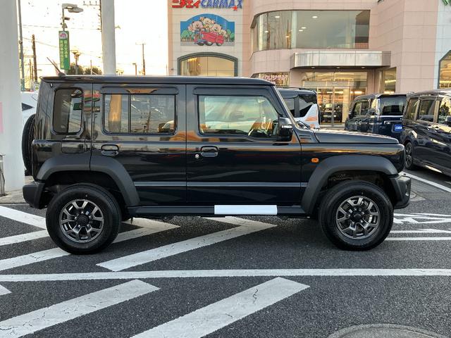 ジムニーノマド ＦＣ　登録済み未使用車　４ＷＤ　スマートキー　衝突軽減　レーダークルーズコントロール　クリアランスソナー　レーンアシスト　オートライト　ＬＥＤ　シートヒーター　ヘッドライトウォッシャー　アイドリングストップ（17枚目）